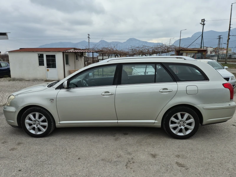 Toyota Avensis 2.0 d4d 115k климатроник италия, снимка 7 - Автомобили и джипове - 49022670