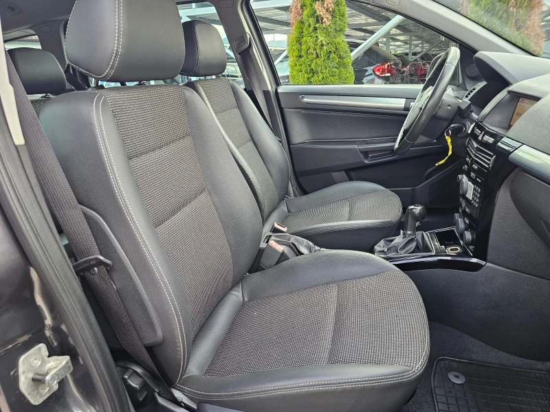 Opel Astra 1.9 CDTI 101кс ! ! КЛИМАТРОНИК ! ! НАВИГАЦИЯ, снимка 14 - Автомобили и джипове - 50384756