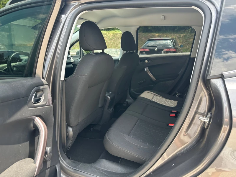 Peugeot 2008 1.2THP* Pure Tech* Euro6* 102000km, снимка 11 - Автомобили и джипове - 50973076