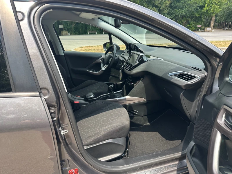 Peugeot 2008 1.2THP* Pure Tech* Euro6* 102000km, снимка 14 - Автомобили и джипове - 50973076