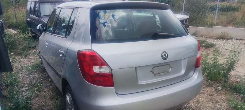 Skoda Fabia, снимка 3 - Автомобили и джипове - 51917184