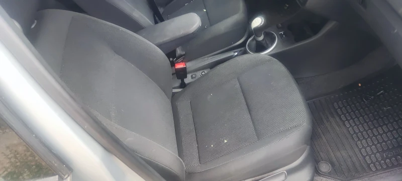 Skoda Fabia, снимка 2 - Автомобили и джипове - 51917184