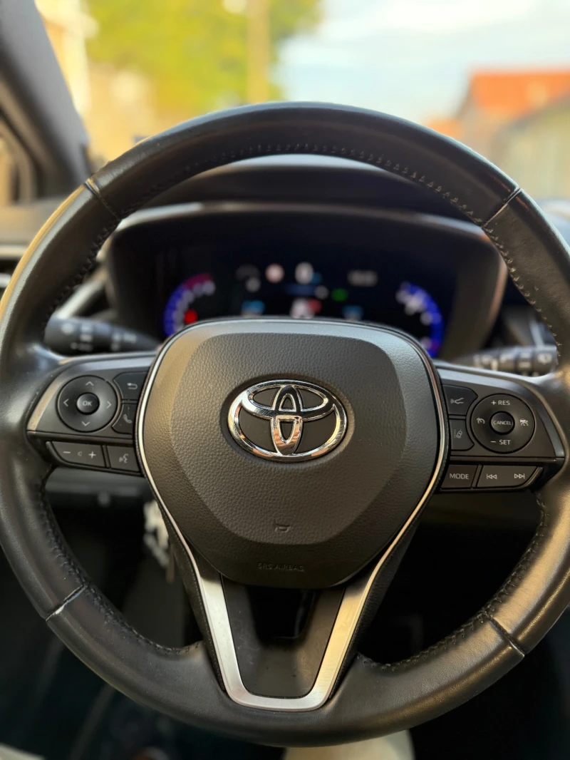 Toyota Corolla HB 2.0 LUXURY bitone , снимка 8 - Автомобили и джипове - 51630688