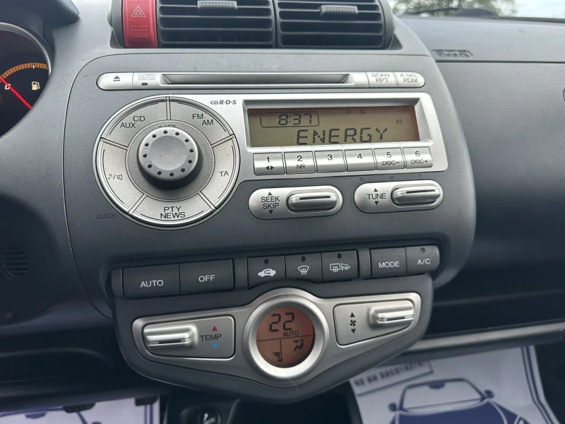 Honda Jazz 1.4 Бензин, снимка 13 - Автомобили и джипове - 51883291