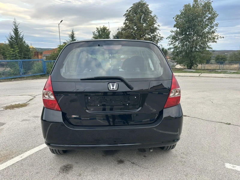 Honda Jazz 1.4 Бензин, снимка 8 - Автомобили и джипове - 51883291