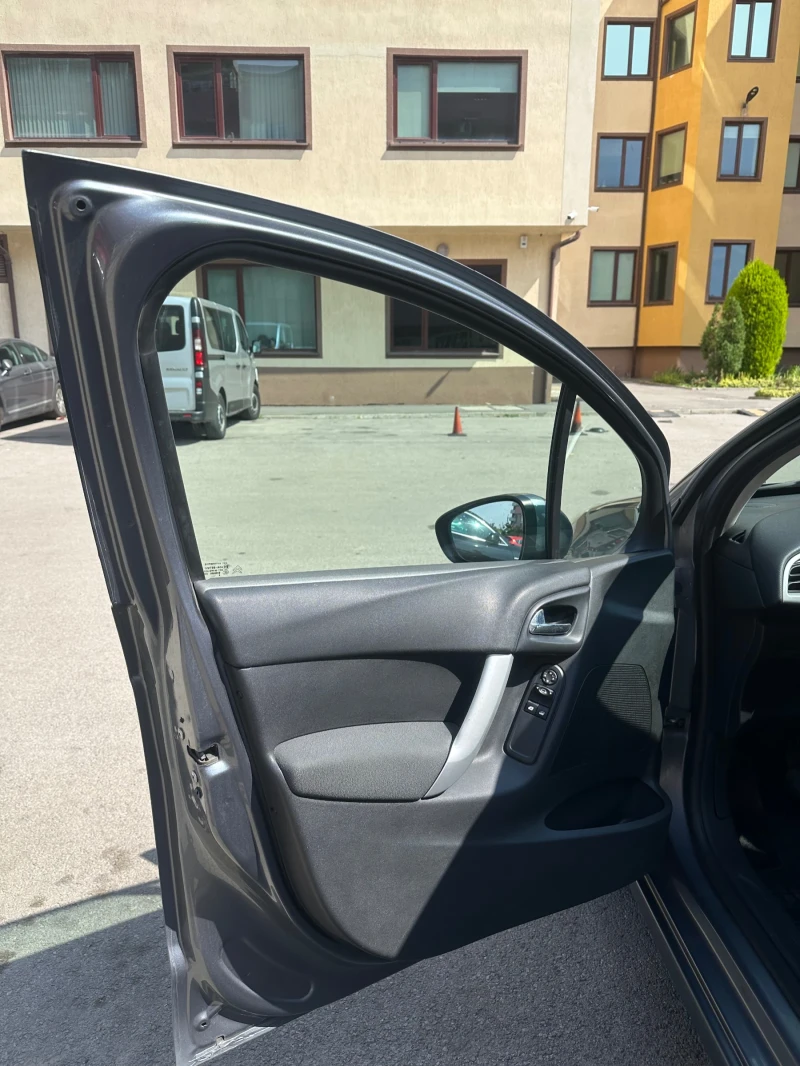 Citroen C3, снимка 11 - Автомобили и джипове - 52455559