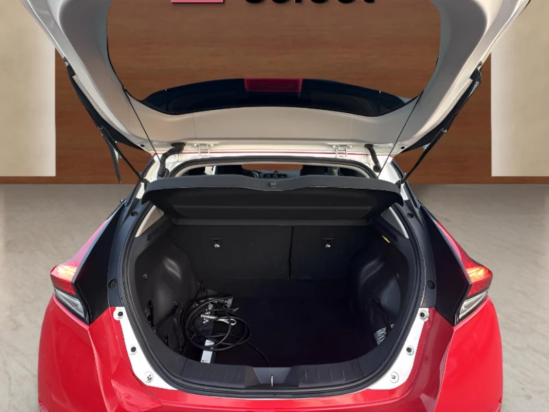 Nissan Leaf  40 KWh, снимка 9 - Автомобили и джипове - 52700307