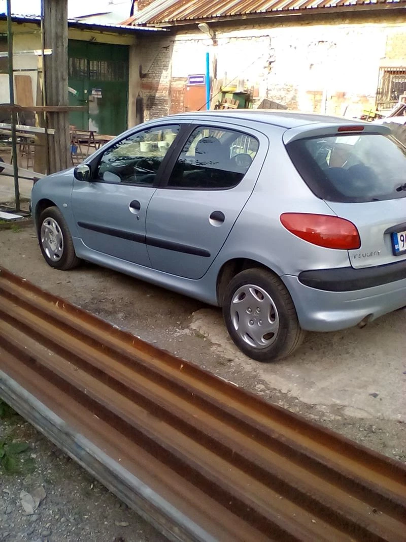 Peugeot 206 1.4HDI, снимка 2 - Автомобили и джипове - 24302776