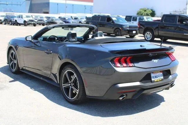 Ford Mustang EcoBoost, снимка 3 - Автомобили и джипове - 55735265