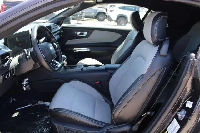 Ford Mustang EcoBoost, снимка 10 - Автомобили и джипове - 55735265
