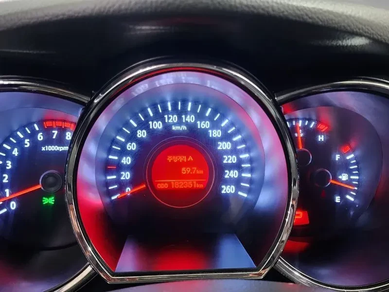 Kia K5 2.0 LPG, снимка 8 - Автомобили и джипове - 55927371