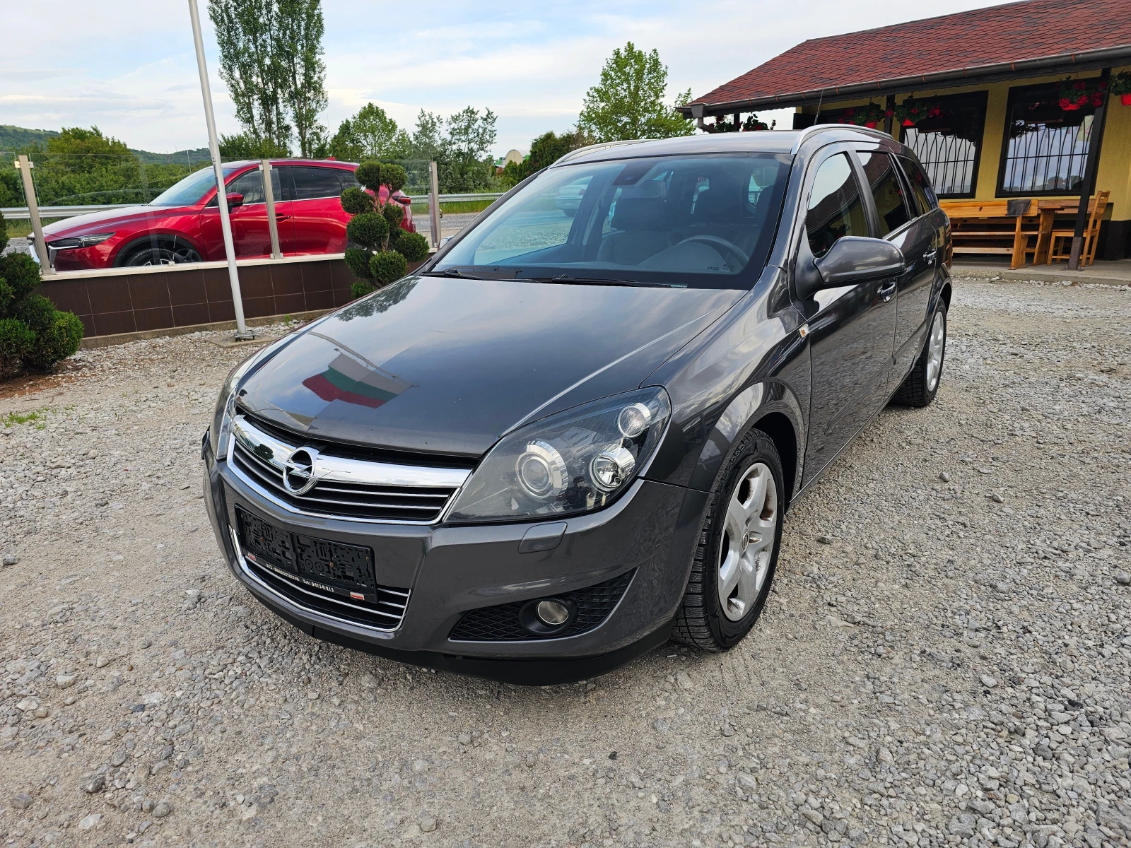 Opel Astra 1.9 CDTI 101кс ! ! КЛИМАТРОНИК ! ! НАВИГАЦИЯ, снимка 1