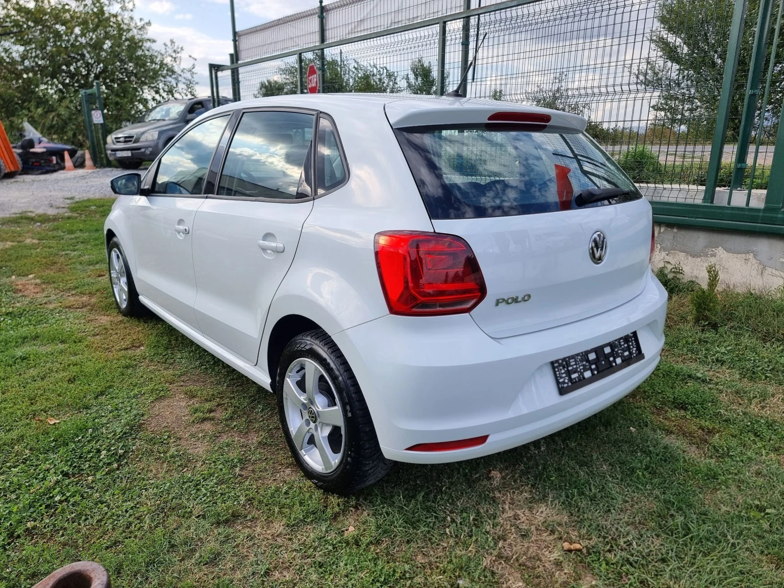 VW Polo 1.0MPI Euro6 - изображение 6