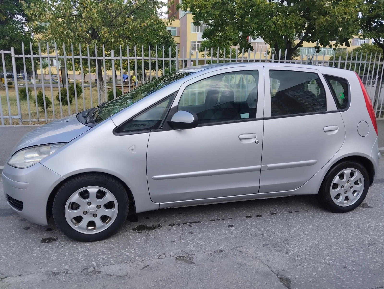 Mitsubishi Colt 1.3 - изображение 5