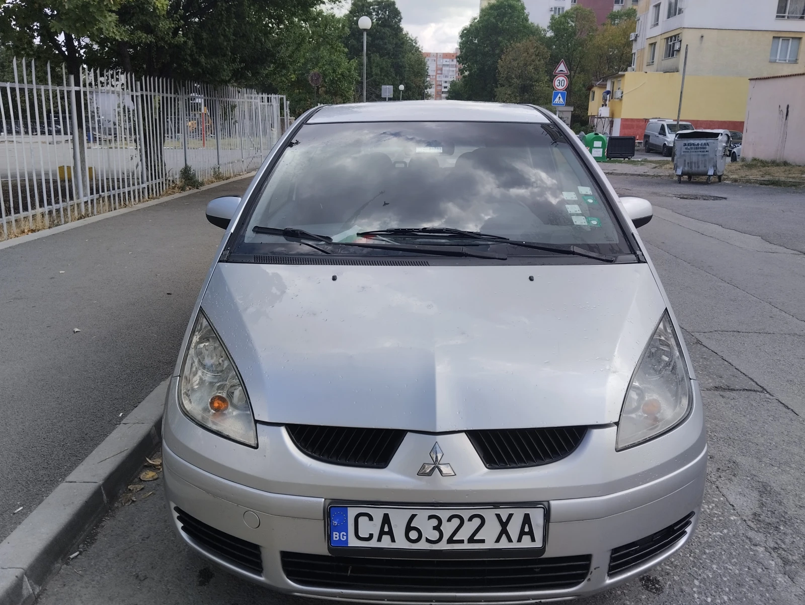 Mitsubishi Colt 1.3 - изображение 2