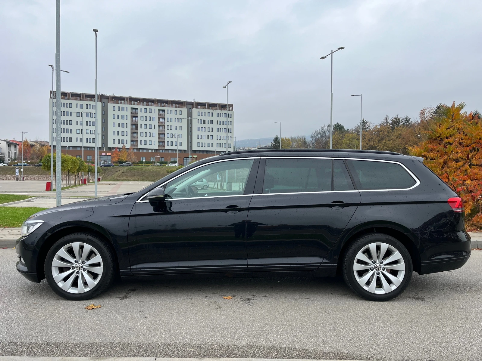 VW Passat ПЕРФЕКТНА АВТОМАТИК FULL LED - изображение 4