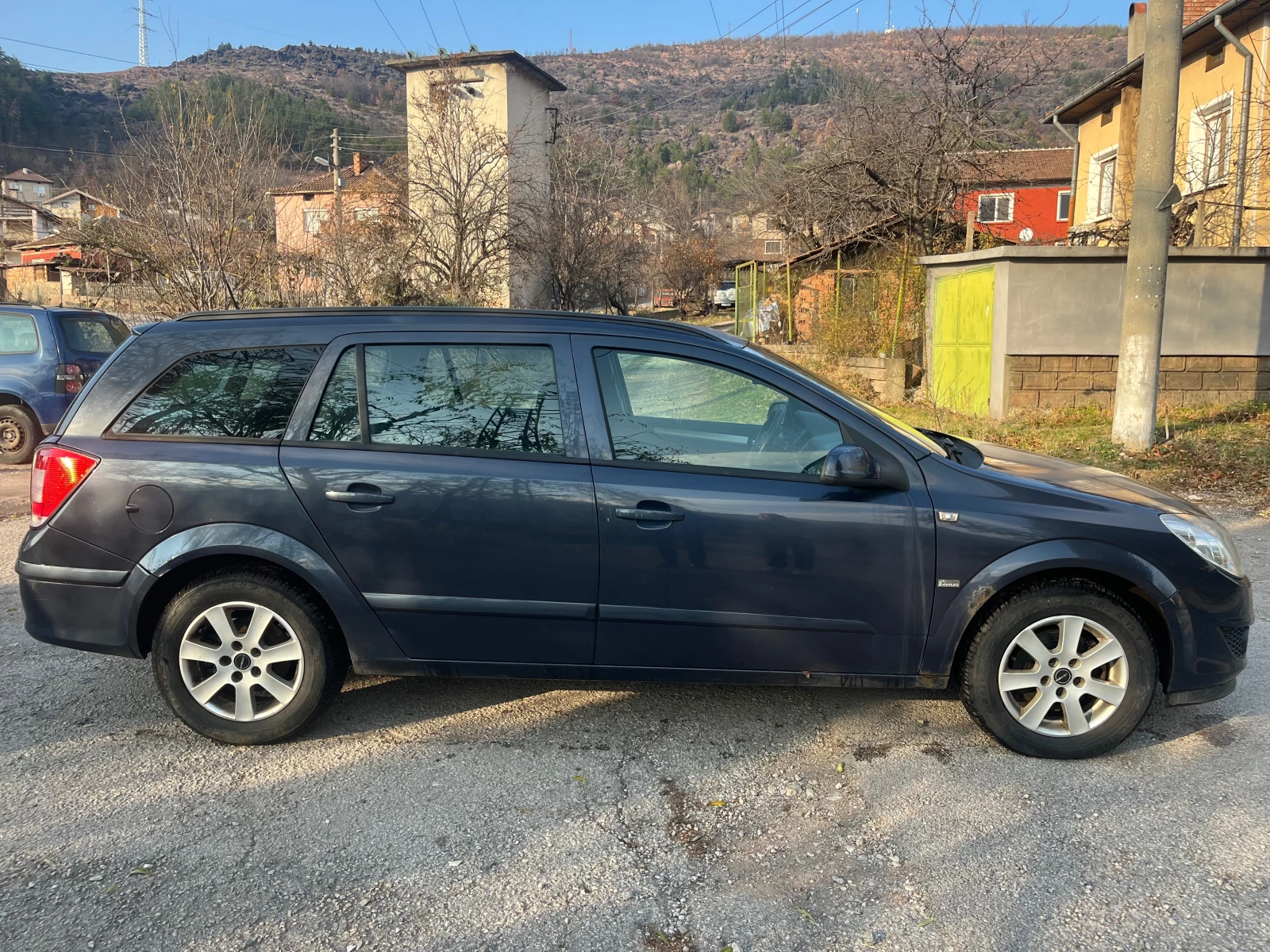 Opel Astra 1.7CDTI * КЛИМАТИК *  - изображение 6