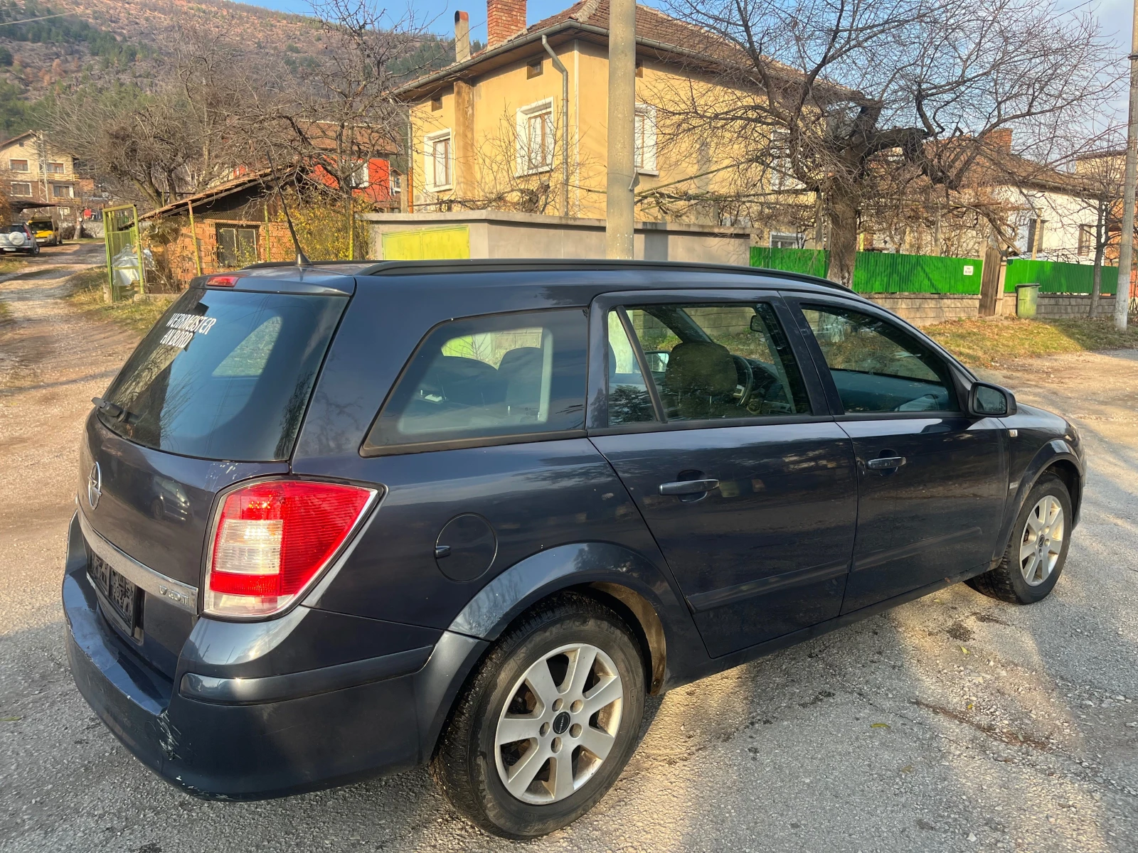 Opel Astra 1.7CDTI * КЛИМАТИК *  - изображение 5