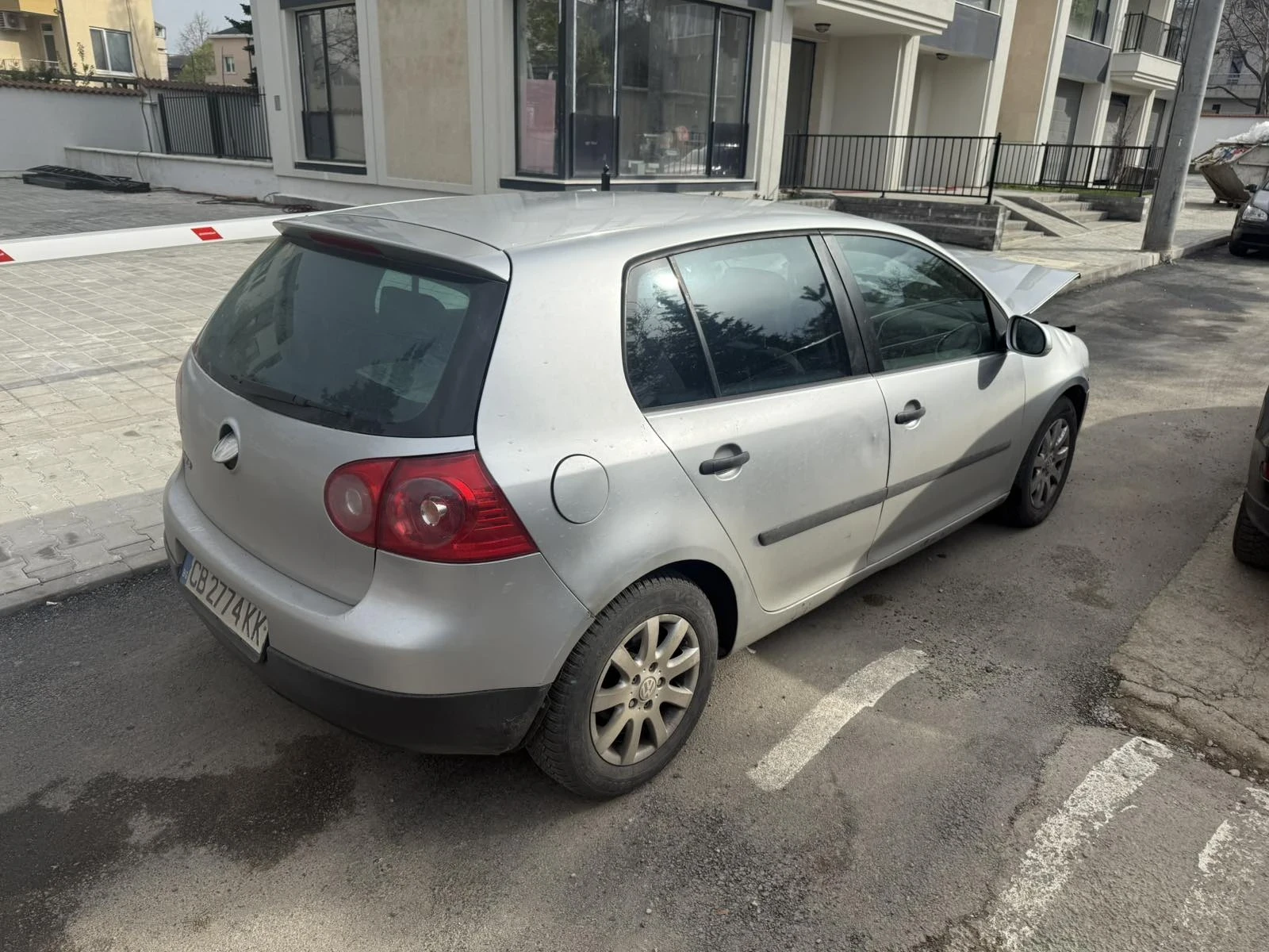 VW Golf Пали и работи БРАКУВАН ЦЯЛ ЗА ЧАСТИ - изображение 4