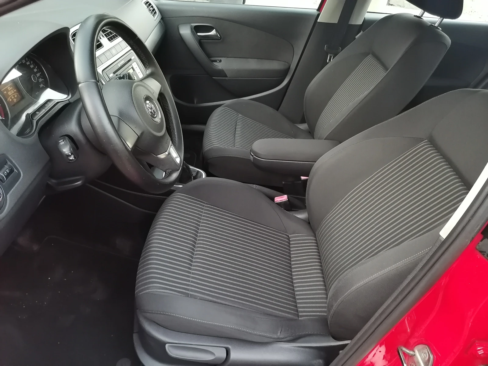 VW Polo 1.4 16 BI-FUEL - изображение 10