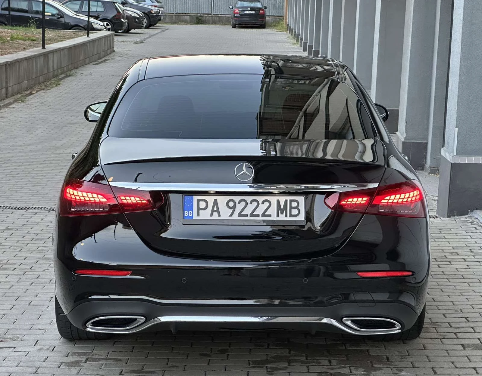 Mercedes-Benz E 220 400d AMG Line 4Matic Distronic FULL - изображение 8