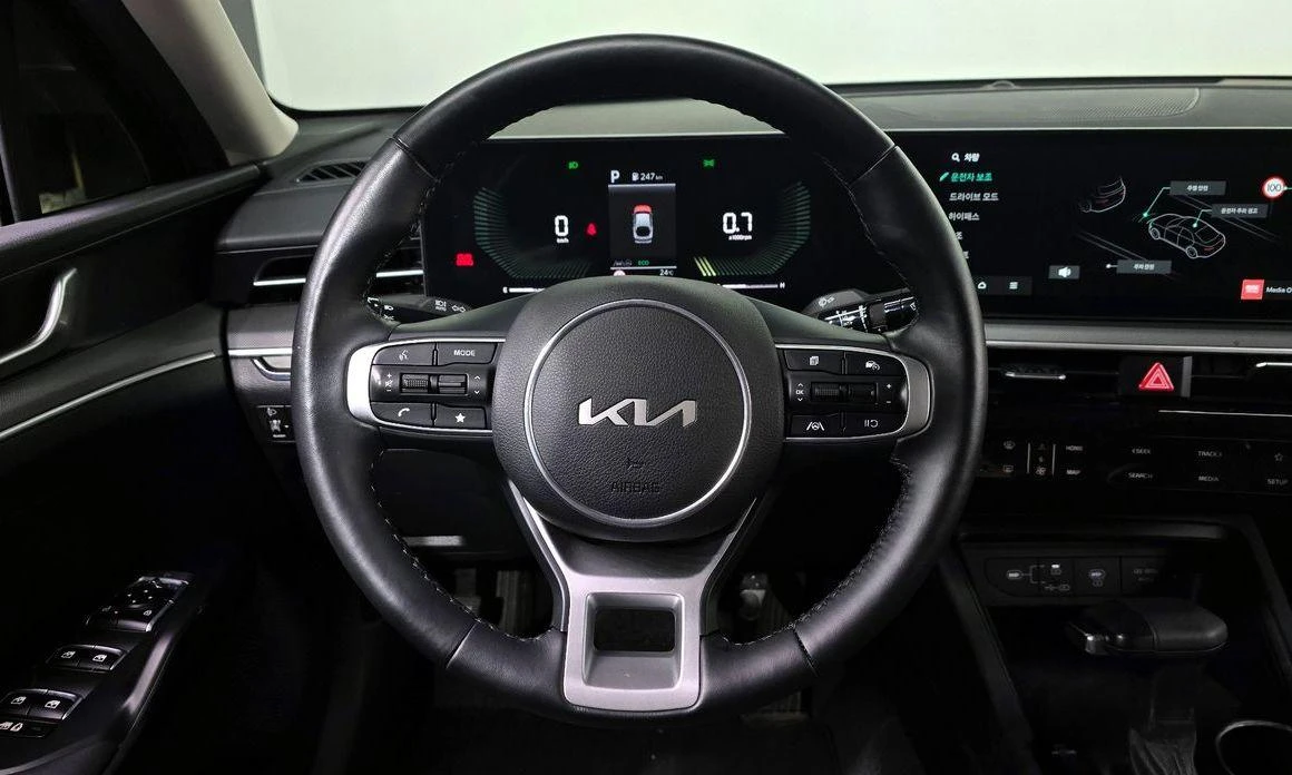 Kia K5 2.0 LPi Prestige * -   *  | Mobile.bg   13