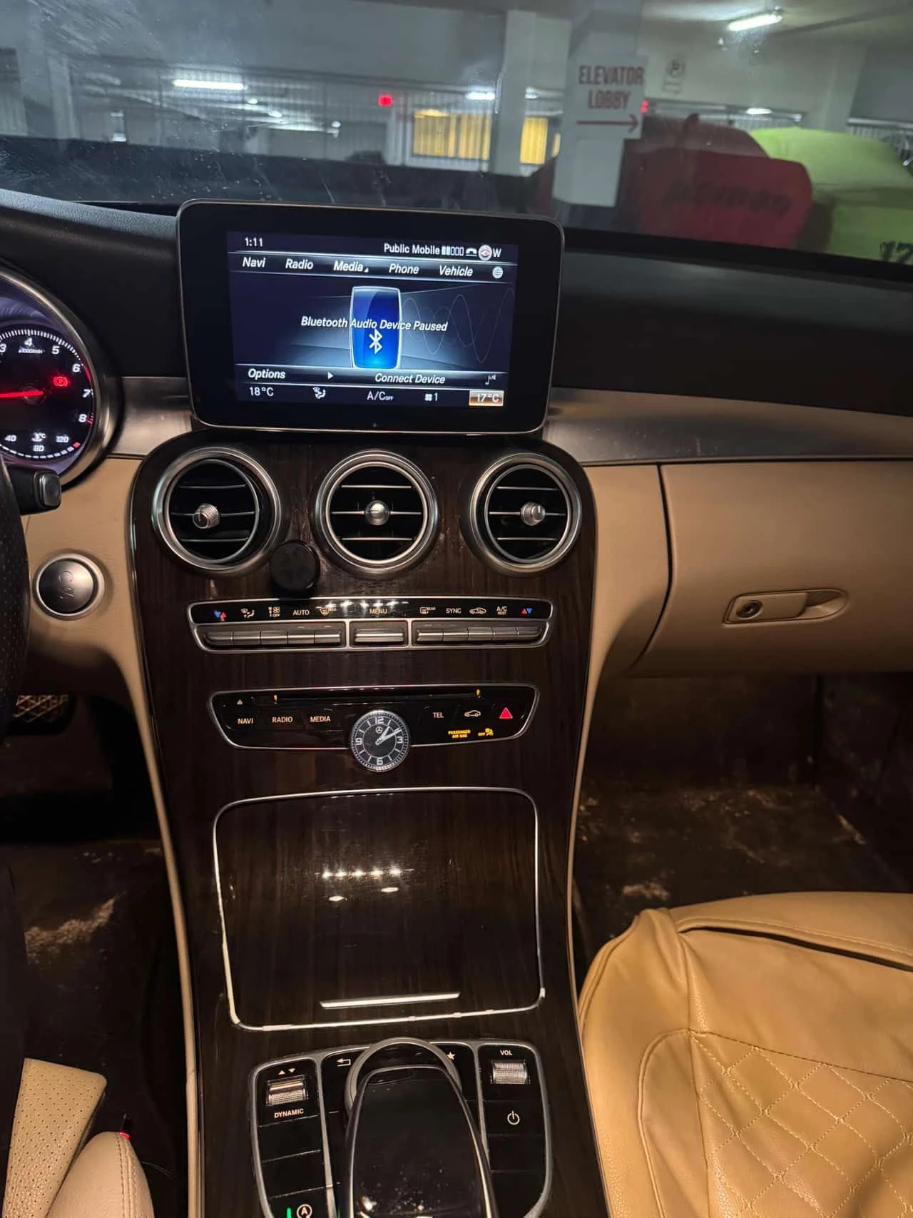 Mercedes-Benz C 300 NIGHT ПАКЕТ | ПАНО | KEYLESS | AMG LINE, снимка 9 - Автомобили и джипове - 53954742