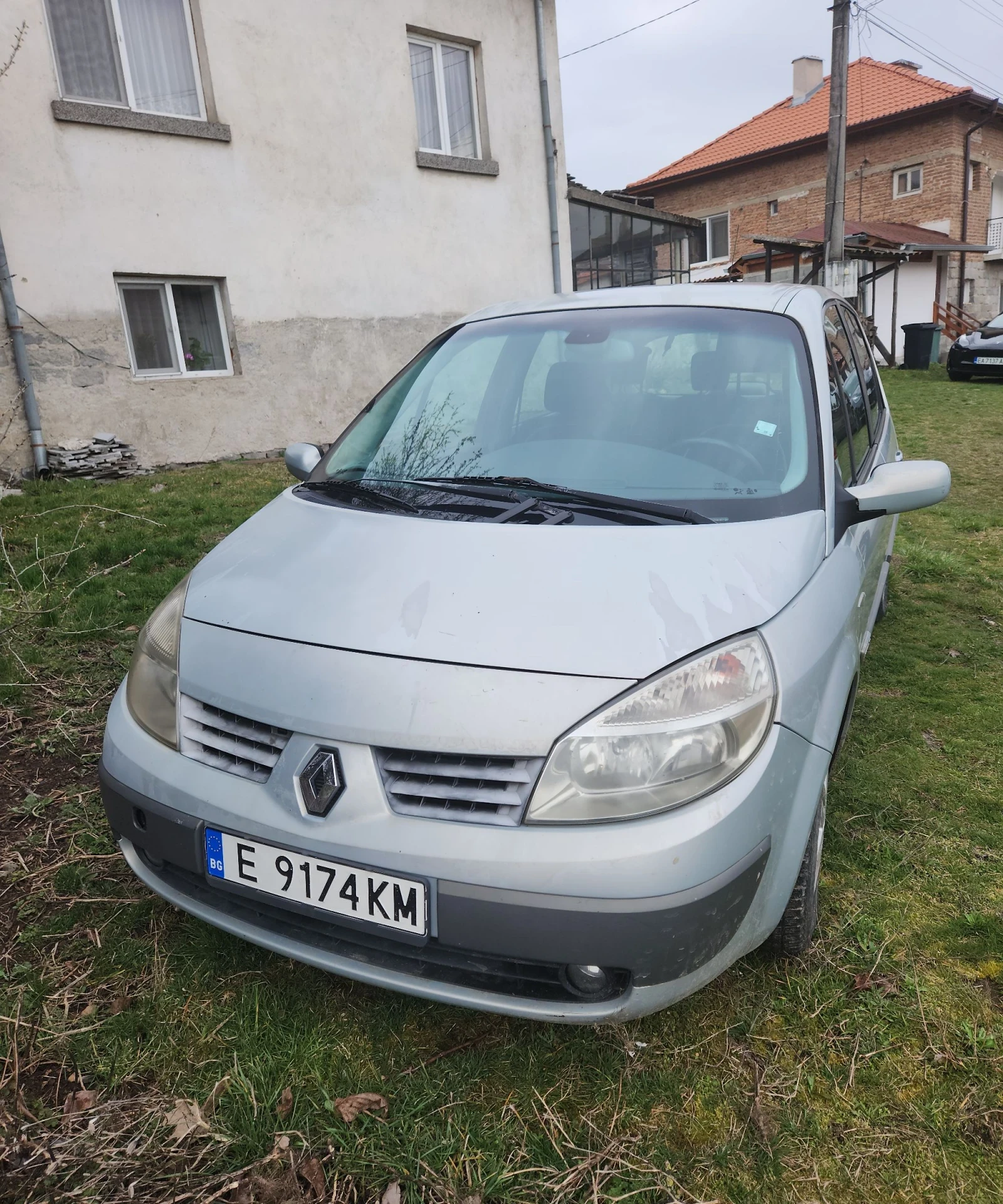 Renault Scenic 1.6, снимка 2 - Автомобили и джипове - 54042480