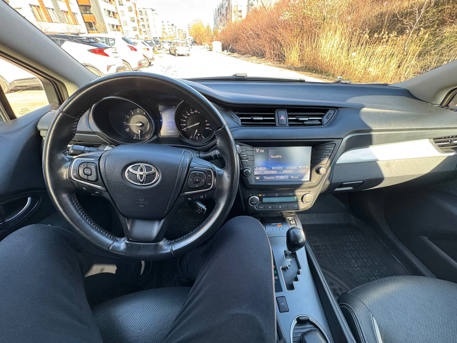 Toyota Avensis 1.8 FACE SEDAN AUTOMATIC, снимка 7 - Автомобили и джипове - 54099791