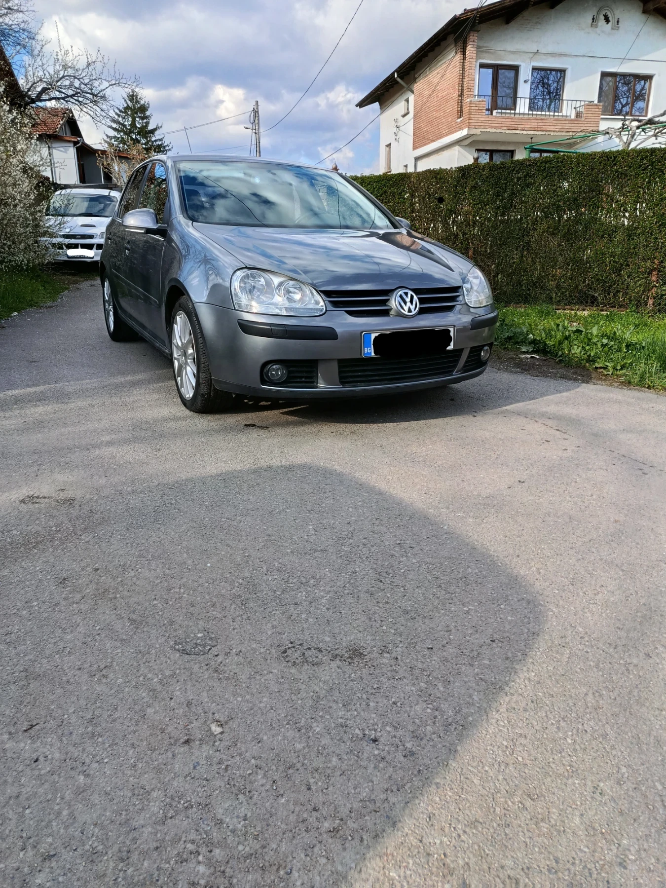 VW Golf 1.9 TDI DSG, снимка 4 - Автомобили и джипове - 54102140