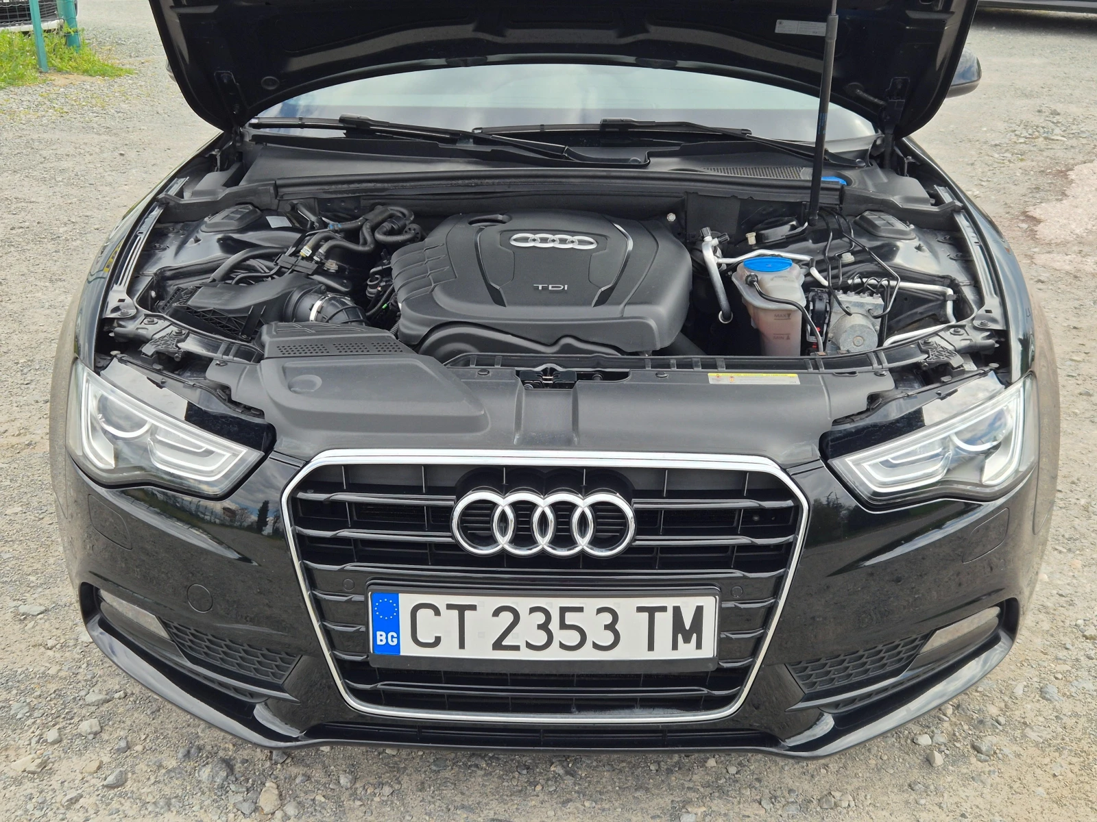 Audi A5 Sportback 2.0TDI Автомат, снимка 15 - Автомобили и джипове - 54157605