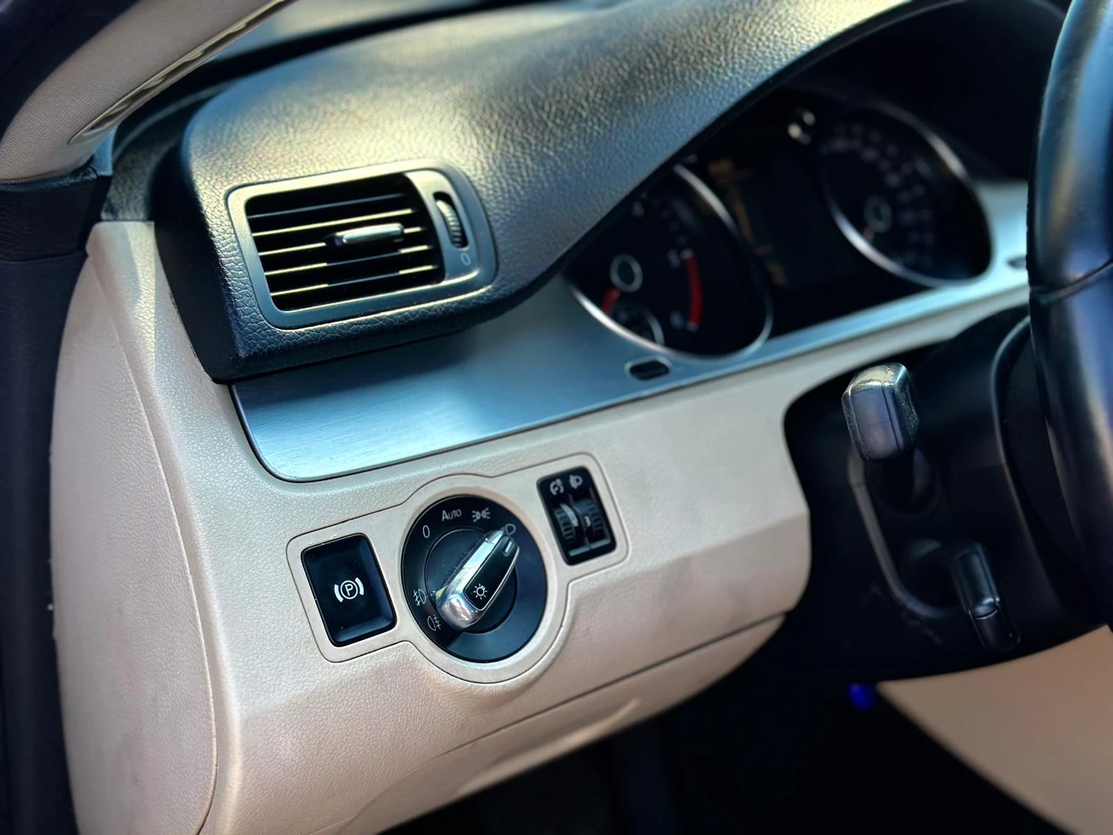 VW Passat CC, снимка 10 - Автомобили и джипове - 55164567