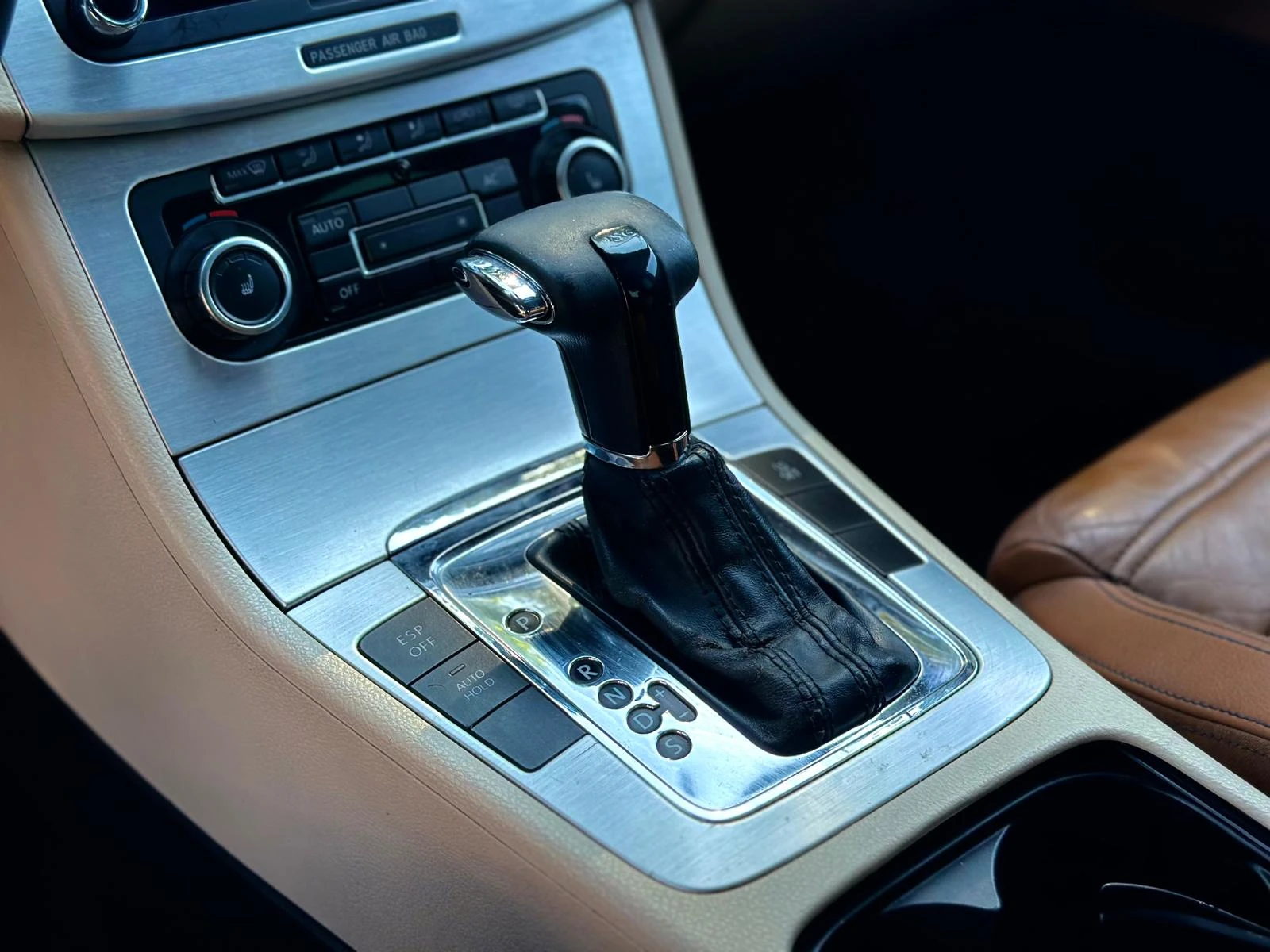 VW Passat CC, снимка 11 - Автомобили и джипове - 55164567