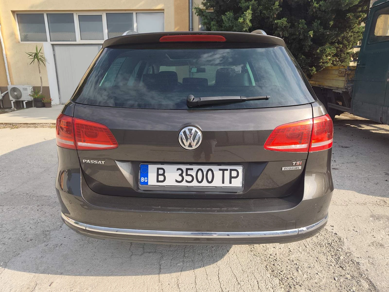 VW Passat 1, 4 Метан, снимка 4 - Автомобили и джипове - 55692993