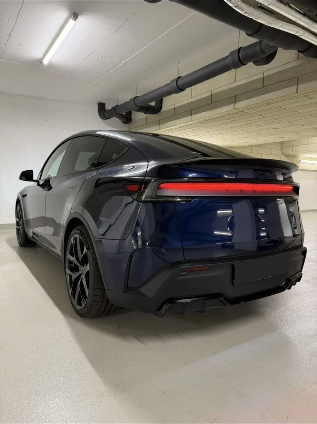 Tesla Y Juniper Performance , снимка 5 - Автомобили и джипове - 55692990