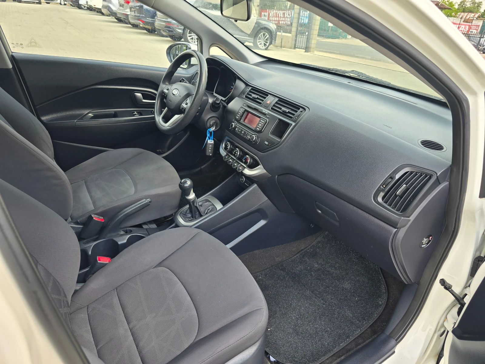 Kia Rio 1.2 Газ, Eco-Dynamics, 2014г., снимка 13 - Автомобили и джипове - 55735907