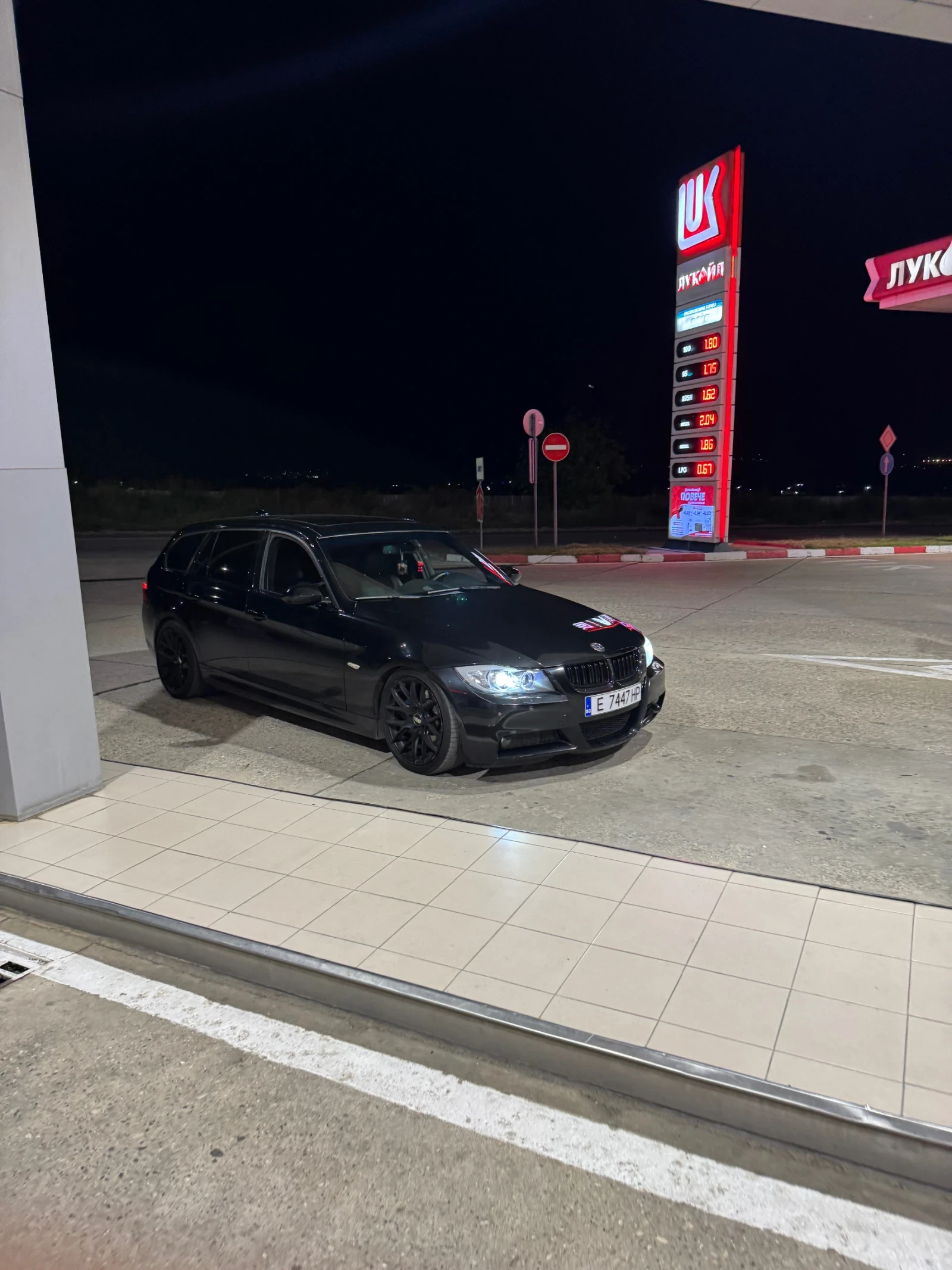 BMW 330, снимка 6 - Автомобили и джипове - 56162652