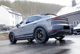 Обява за продажба на Porsche Cayenne TURBO E-HYBRID/GT PAKET/CERAMIC/CARBON/BURMESTER/  ~ 230 376 EUR - изображение 2
