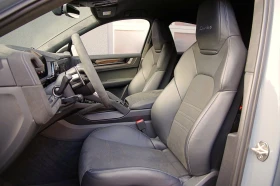 Обява за продажба на Porsche Cayenne TURBO E-HYBRID/GT PAKET/CERAMIC/CARBON/BURMESTER/  ~ 230 376 EUR - изображение 6