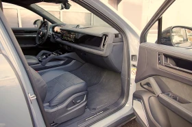 Обява за продажба на Porsche Cayenne TURBO E-HYBRID/GT PAKET/CERAMIC/CARBON/BURMESTER/  ~ 230 376 EUR - изображение 10