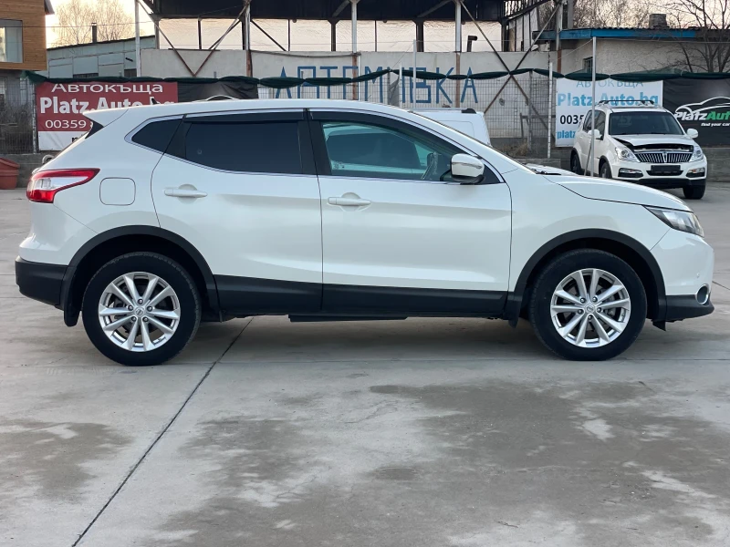 Nissan Qashqai 127000km/Servizna Istoriq/4x4/Nova, снимка 4 - Автомобили и джипове - 48336472