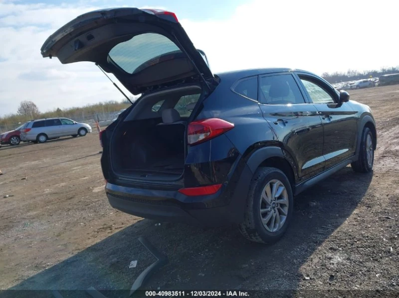 Hyundai Tucson 2.0L I-4 DI, DOHC, VVT, 164HP Front Wheel Drive, снимка 11 - Автомобили и джипове - 48359387