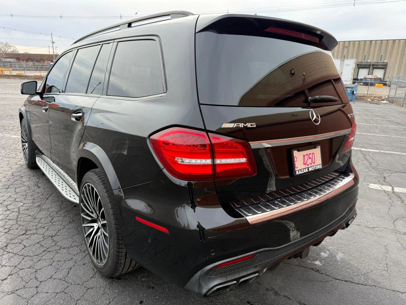 Mercedes-Benz GLS 63 AMG HARMAN* KARDON* ДИСТРОНИК* ОБДУХВАНЕ* МАСАЖ* 360КА, снимка 4 - Автомобили и джипове - 49277139