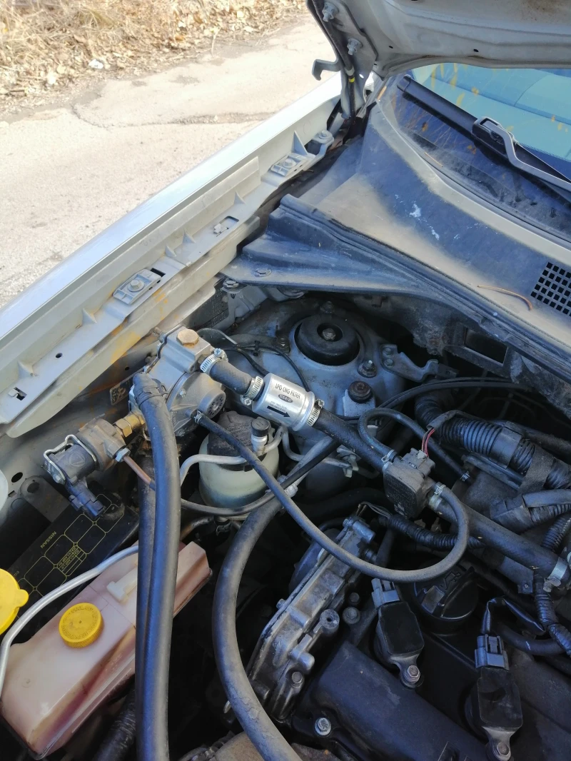 Nissan X-trail 2.0 i, снимка 10 - Автомобили и джипове - 52828535