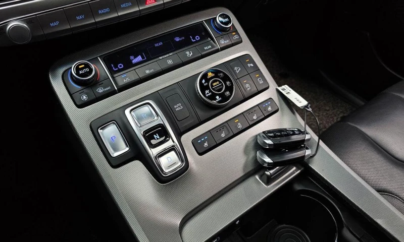 Hyundai Palisade Diesel 2.2 4WD Prestige, снимка 9 - Автомобили и джипове - 52070615