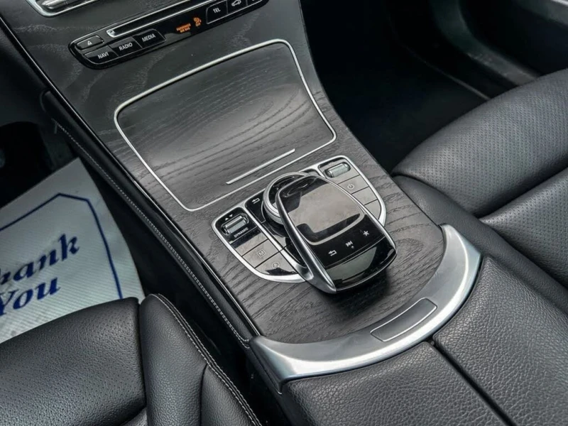 Mercedes-Benz GLC 300 4MATIC* AMG пакет* подгрев* 360кам.* KEYLESS* ПАНО, снимка 14 - Автомобили и джипове - 52707409