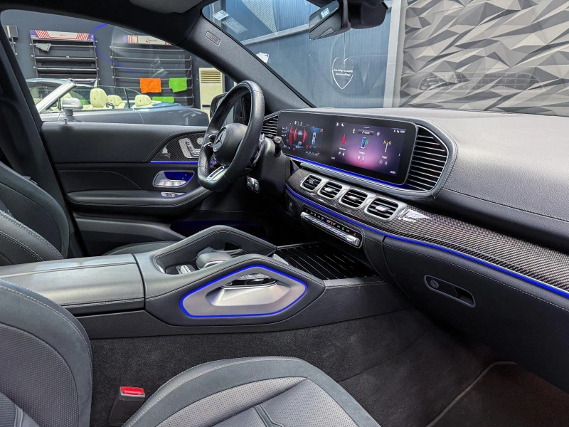 Mercedes-Benz GLE 53 4MATIC 4MATIC+ Coupe * Burmester * Panorama, снимка 11 - Автомобили и джипове - 53083222