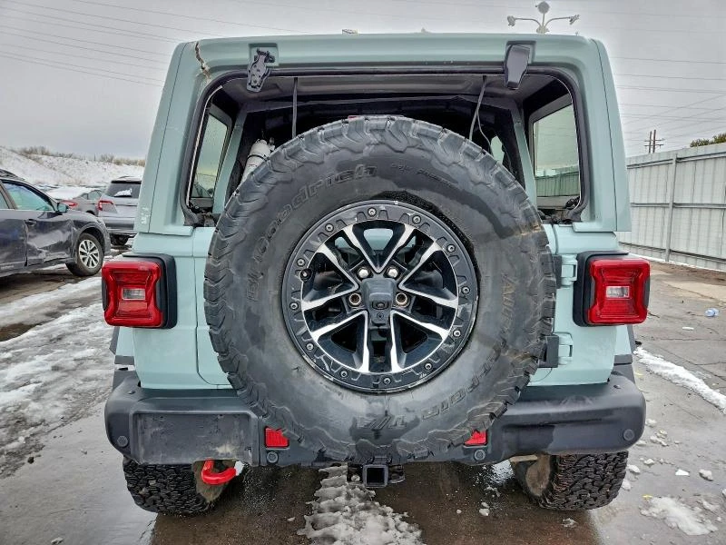 Jeep Wrangler 3.6L 6 4x4 w/Rear Wheel Drv, снимка 11 - Автомобили и джипове - 52937279