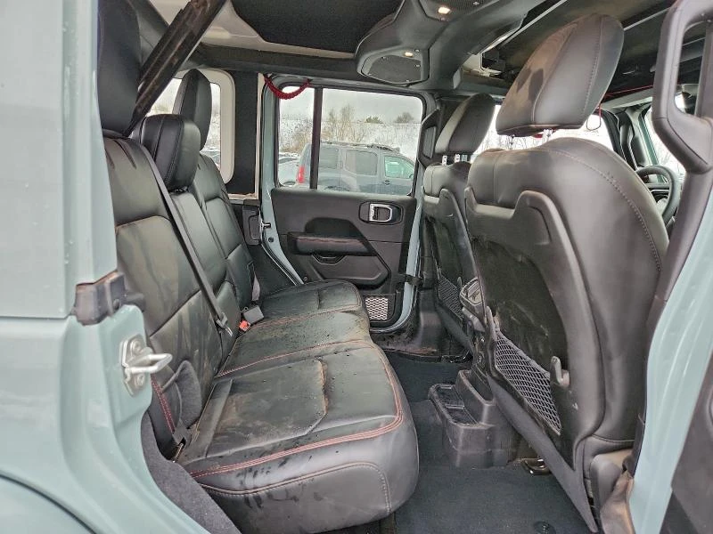 Jeep Wrangler 3.6L 6 4x4 w/Rear Wheel Drv, снимка 4 - Автомобили и джипове - 52937279