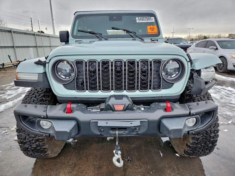 Jeep Wrangler 3.6L 6 4x4 w/Rear Wheel Drv, снимка 10 - Автомобили и джипове - 52937279